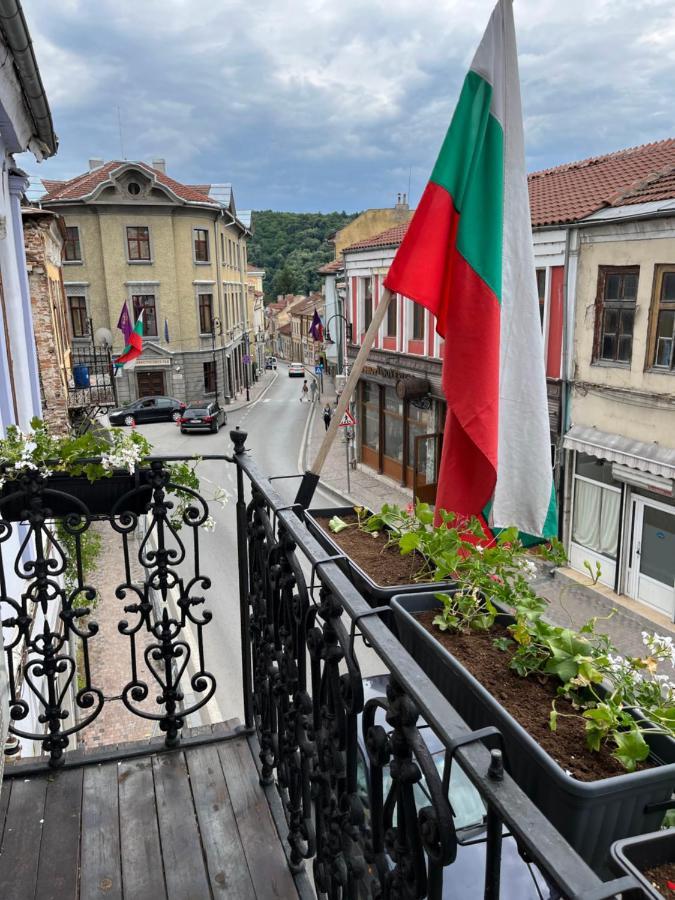 Tsarevets Residence Veliko Tarnovo Exterior photo